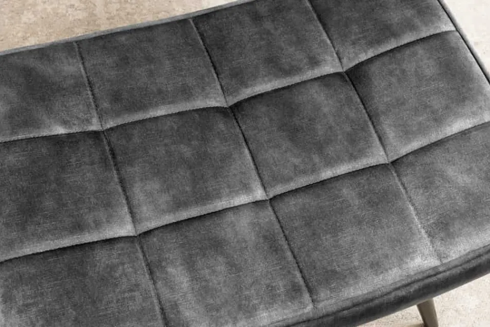 Riess-Ambiente Skandinavisch|Sessel > Moderner Hocker SCANDINAVIA grau Samt schwarze Metallbeine Fußhocker