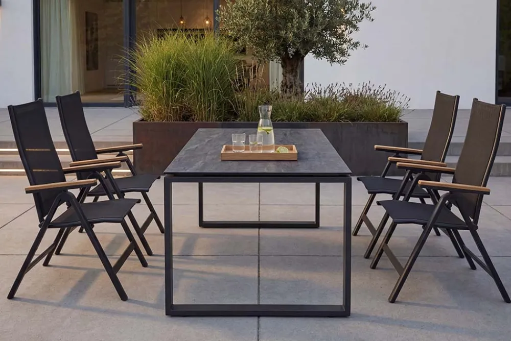 Riess-Ambiente Haus & Garten|Industrial Loft > Moderner In- und Outdoor Esstisch FLOATING 210cm anthrazit Keramik Gartentisch wetterfest