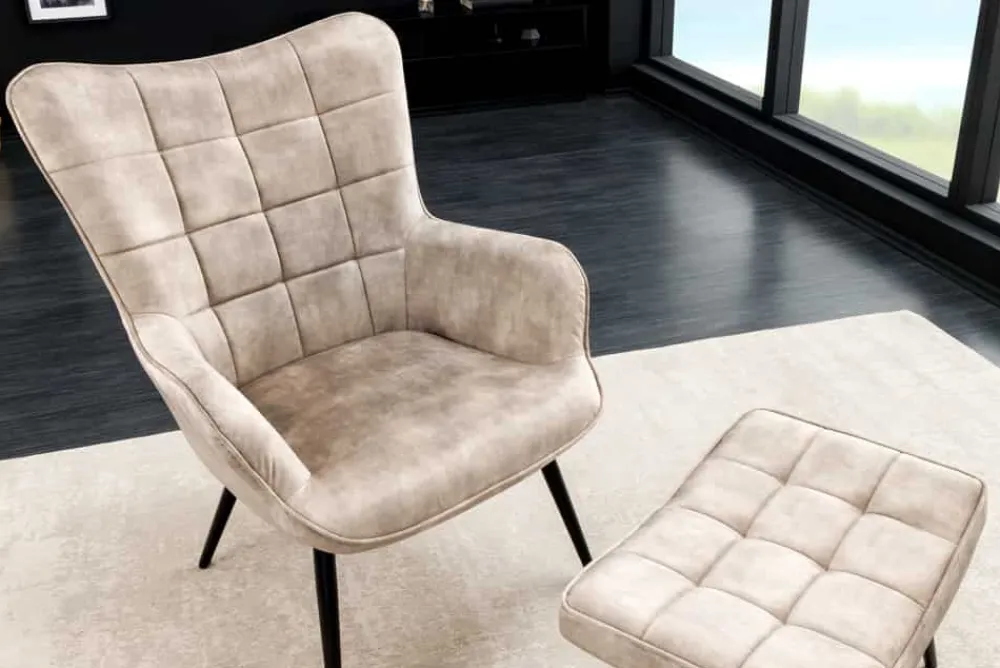 Riess-Ambiente Skandinavisch|Loungesessel > Moderner Sessel SCANDINAVIA champagner beige Samt schwarze Metallbeine mit Armlehne