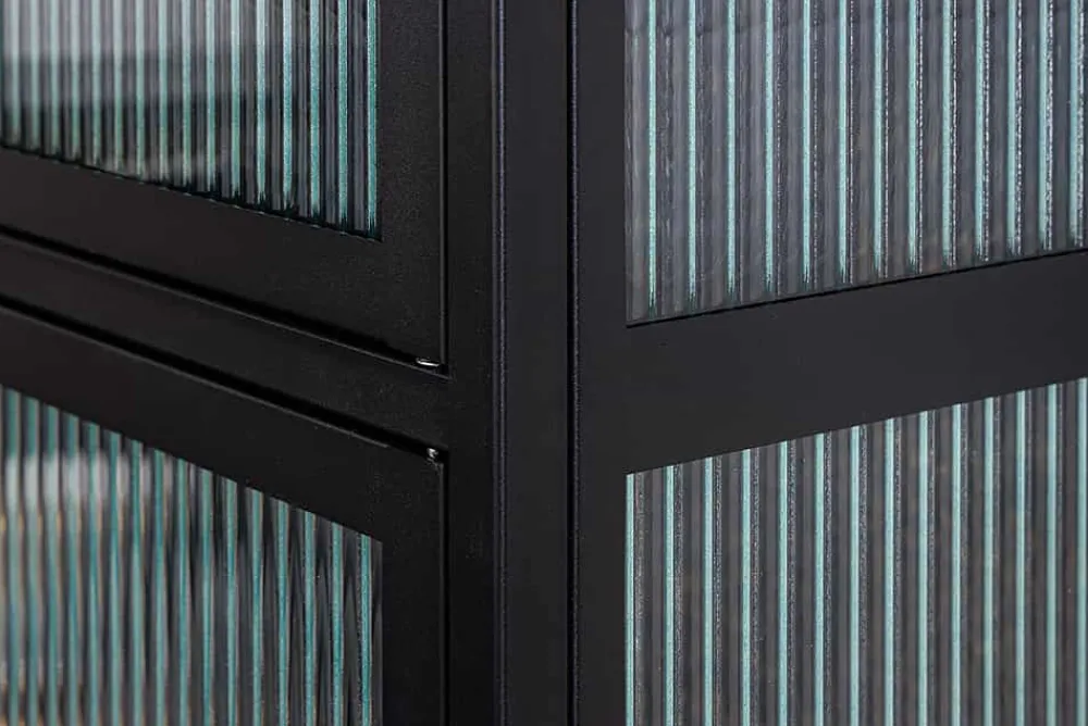Riess-Ambiente Vitrinen|Highboards > Moderne Vitrine AMSTERDAM 180cm schwarz gold Riffelglas Metall Highboard Schrank