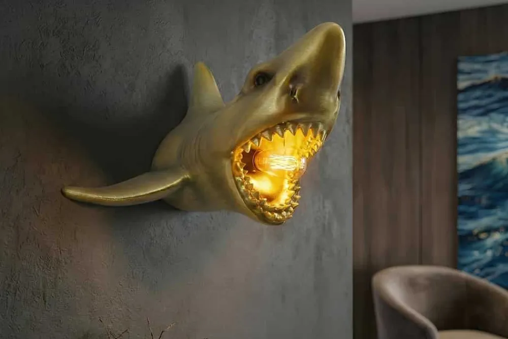 Riess-Ambiente Wandleuchten > Moderne Wandlampe SHARK 40cm gold Hai-Skulptur handmade