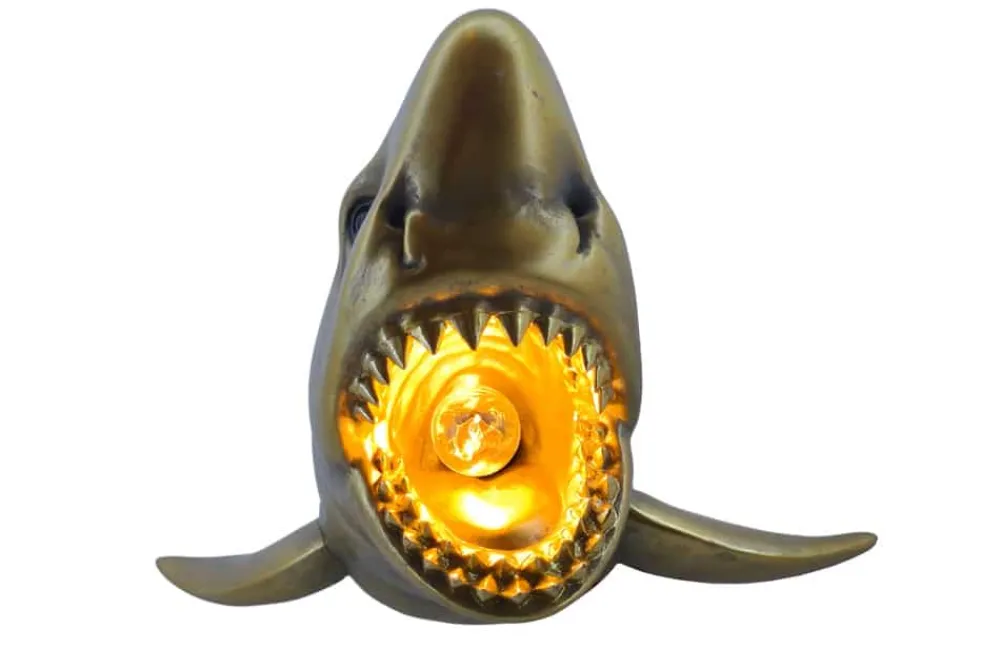 Riess-Ambiente Wandleuchten > Moderne Wandlampe SHARK 40cm gold Hai-Skulptur handmade
