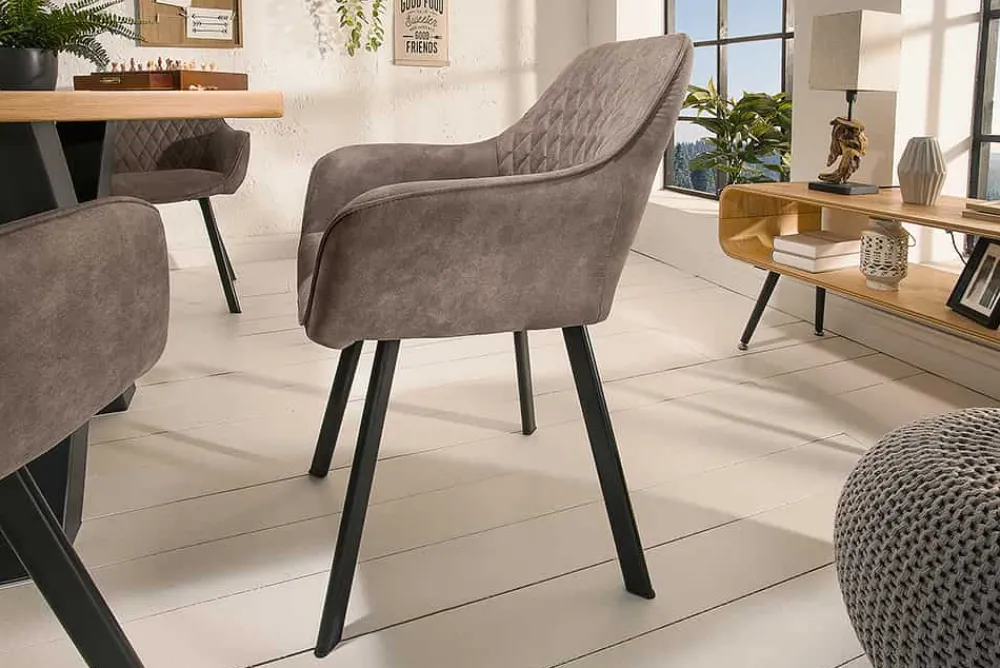 Riess-Ambiente Retro Möbel|Stühle > Retro Stuhl PALERMO taupe mit Armlehne und Ziersteppung
