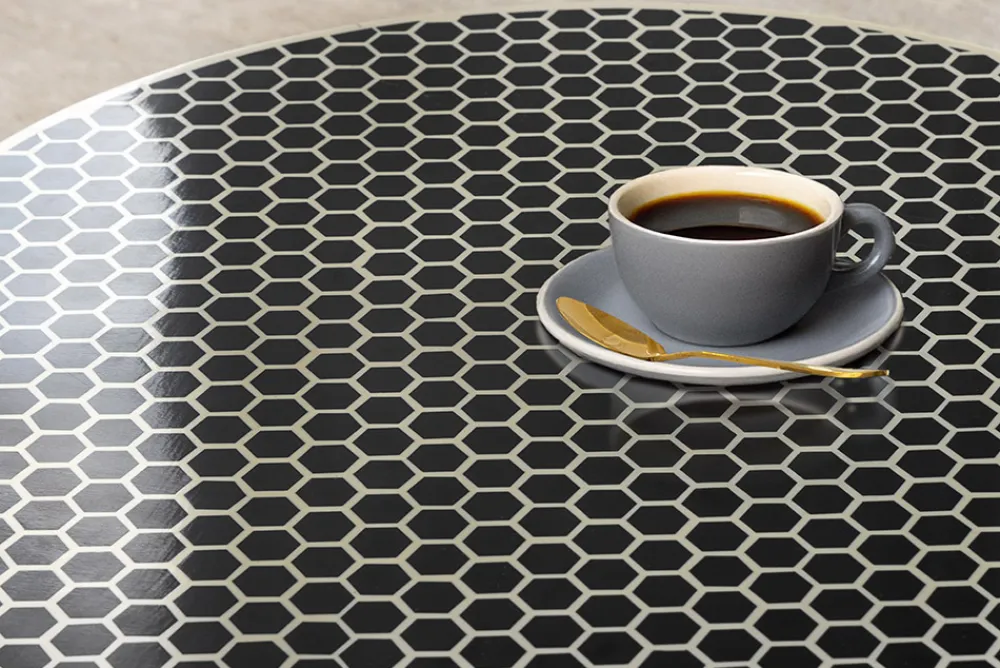 Riess-Ambiente Goldene Möbel|Couchtische & Truhen > Runder Couchtisch HARMONY NATURE 60cm schwarz weiß gold mit Mosaik