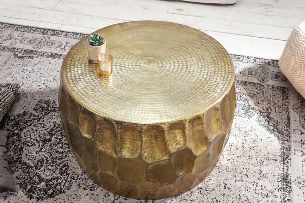 Riess-Ambiente Goldene Möbel|Couchtische & Truhen > Runder Couchtisch ORGANIC ORIENT 70cm gold Metall Hammerschlag 3D-Design handmade