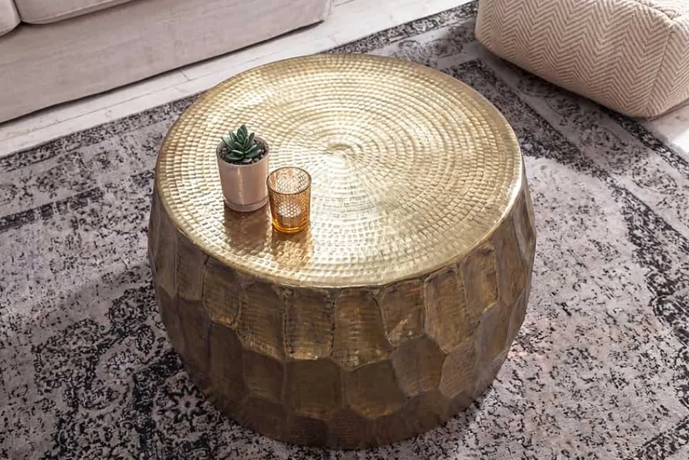Riess-Ambiente Goldene Möbel|Couchtische & Truhen > Runder Couchtisch ORGANIC ORIENT 70cm gold Metall Hammerschlag 3D-Design handmade