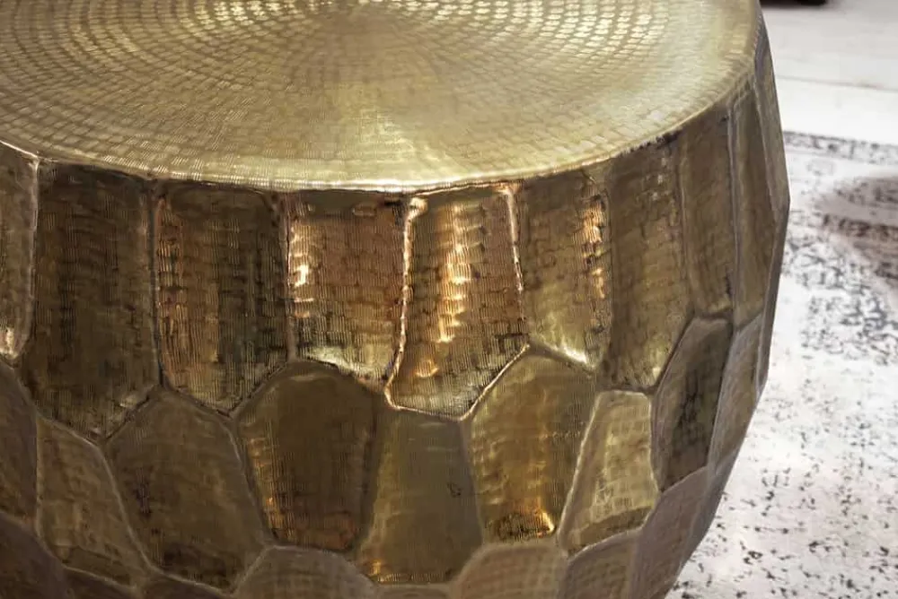 Riess-Ambiente Goldene Möbel|Couchtische & Truhen > Runder Couchtisch ORGANIC ORIENT 70cm gold Metall Hammerschlag 3D-Design handmade