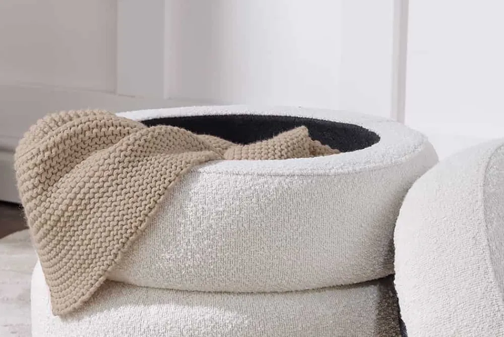 Riess-Ambiente Skandinavisch|Sitzhocker > Runder Hocker VOGUE 50cm creme weiß Bouclé Polsterhocker mit Stauraum