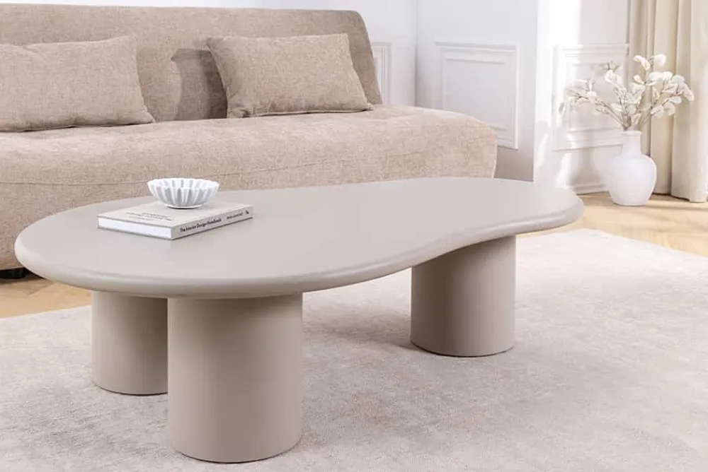 Riess-Ambiente Couchtische & Truhen > Stilvoller Couchtisch ORGANIKO 130cm cement greige organische Form